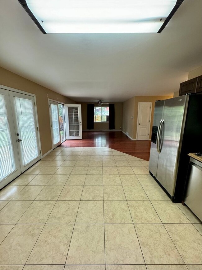 Building Photo - Adorable Rancher in Security-Widefield