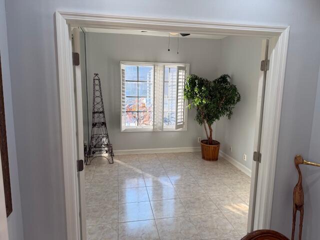 Building Photo - 9927 Kamena Cir