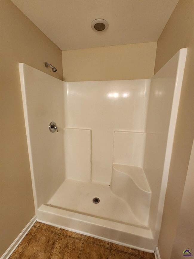 Building Photo - 223 Flowing Meadows Dr