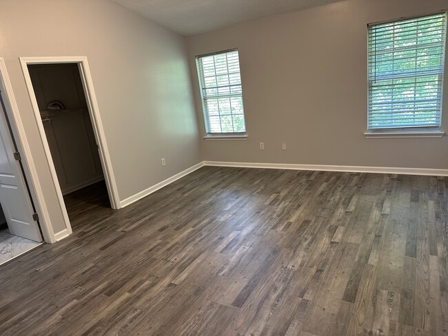 Building Photo - 139 Shenandoah Dr