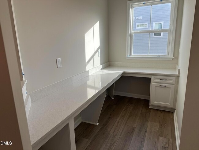 Building Photo - 11 Allgood St