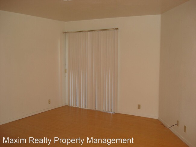 Building Photo - 2 br, 2 bath House - 5171 Pioneer Ave. #203