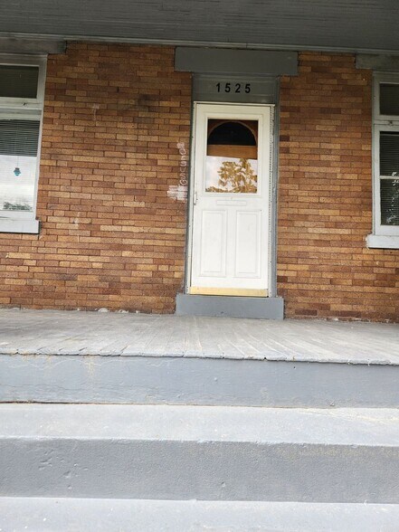 Building Photo - 1525 Dixmont Ave
