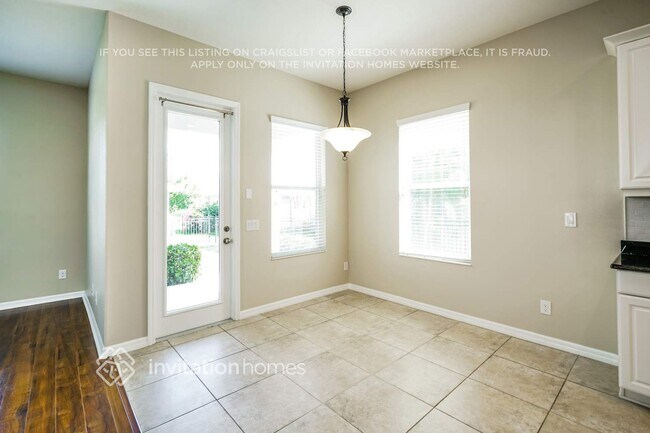 Building Photo - 11118 Great Neck Rd