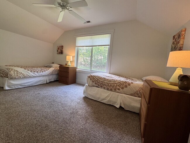 Building Photo - 5100 Trevino Dr