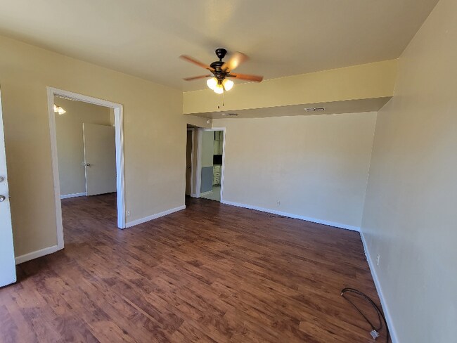 Building Photo - 3503 Porter Ave