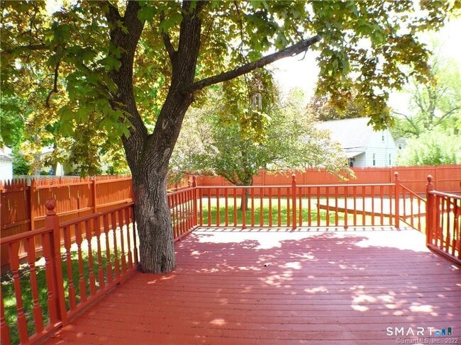 Building Photo - 70 Whitney Rd