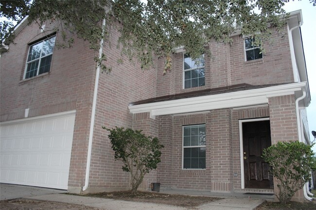 Building Photo - 8143 Sanders Forest Ct