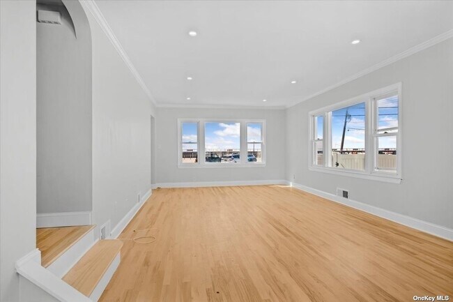 Building Photo - 2000 Ocean Blvd