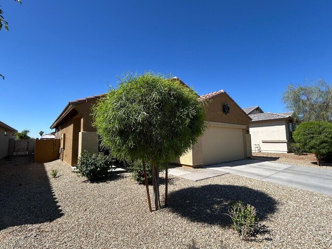 Building Photo - 17939 W Villa Chula Ln