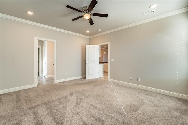 Building Photo - 511 Piper Ln