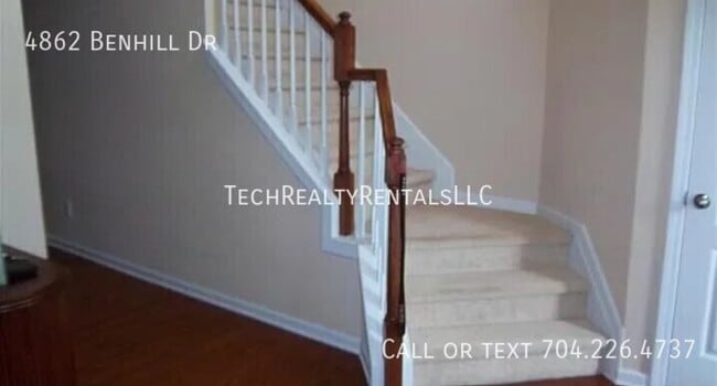 Building Photo - 4862 Benhill Dr