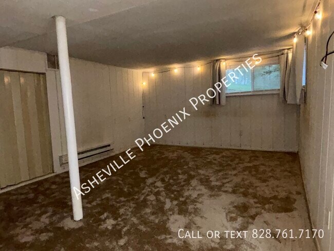 Building Photo - 49 Pine St