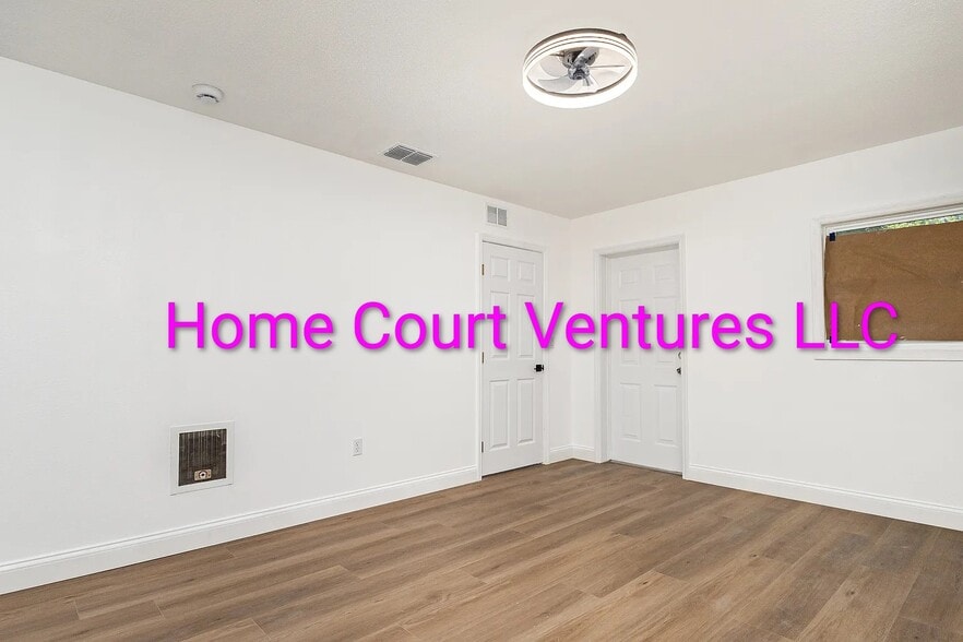 4th bedroom - 639 W Williams St