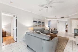 Building Photo - 24833 Lakemont Cove Ln