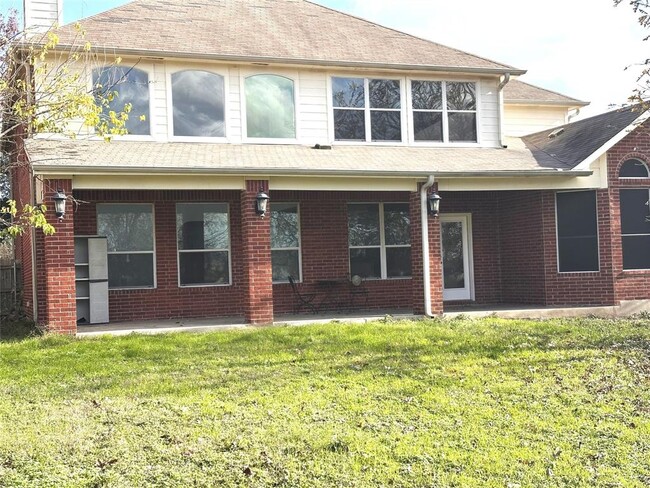 Building Photo - 800 House Wren Loop