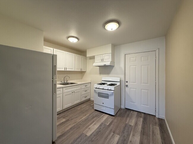 Building Photo - Cozy 1 bed 1 bath apartment