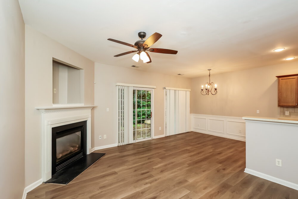 Building Photo - 713 Celeste Ln