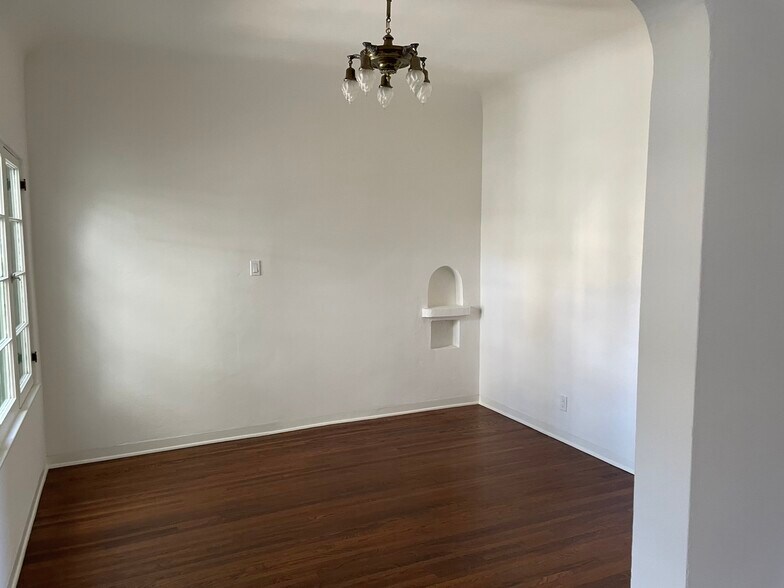 Dining room - 854 19th St