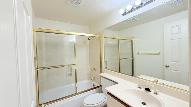 Building Photo - Charming 2BD/2BA + Loft, Upper Unit Condo in Alamo- Available NOW!