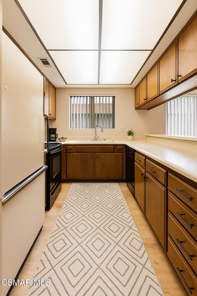 Building Photo - 460 Arbor Ln Ct