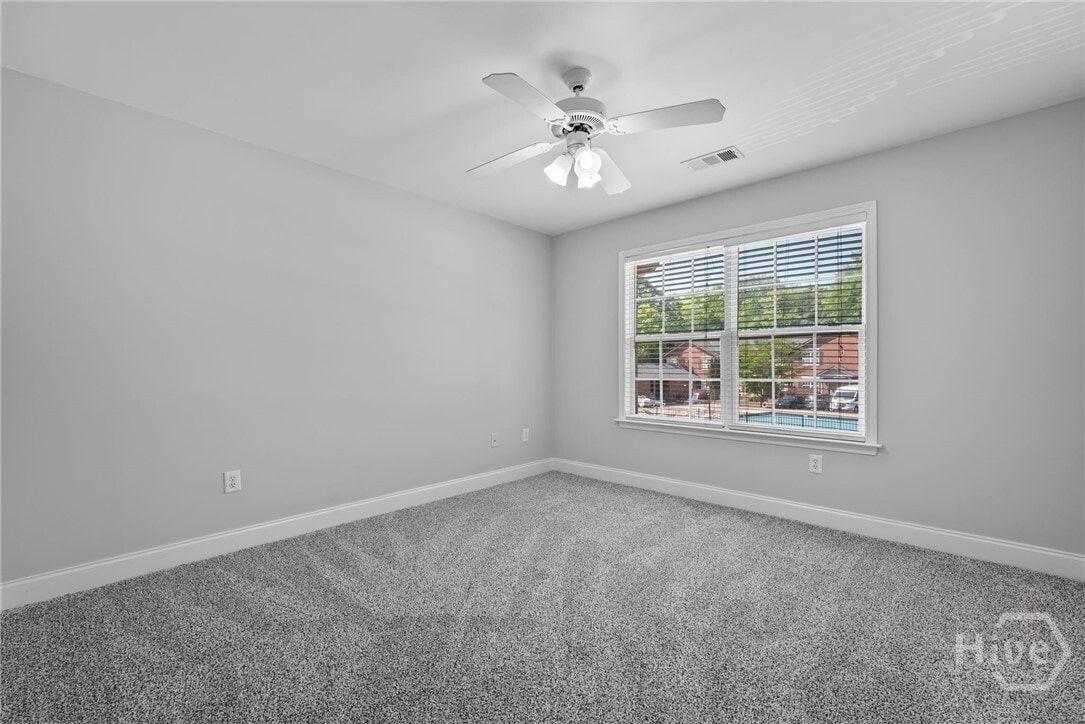 Building Photo - 460 Barnett Shoals Rd
