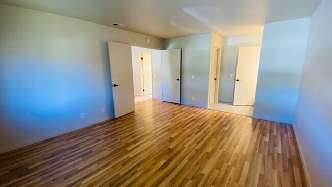 Building Photo - Gorgeous 4BD/2.5BA, Two-Story Home in Casa...