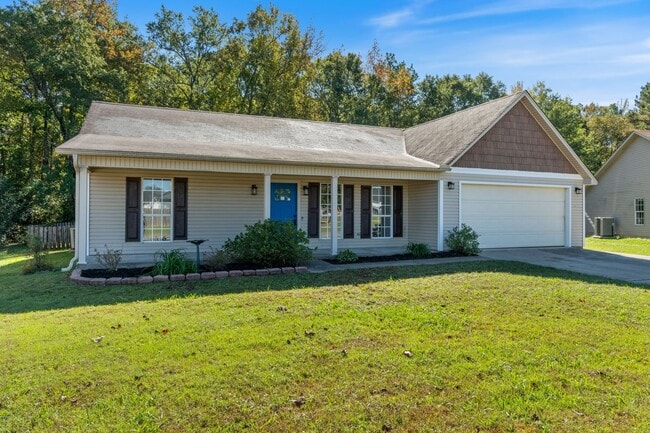 Building Photo - Home in Haskell