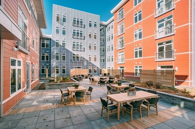 Building Photo - 99 Tremont St