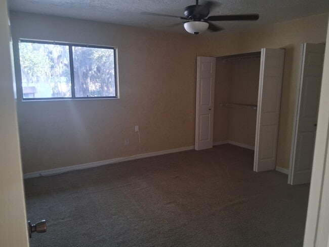 Building Photo - 322 Canal Rd