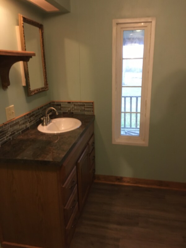 Building Photo - 606 Charlie Kuntz Rd