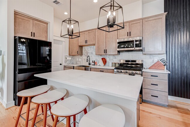 Building Photo - 5418 Wheatley St