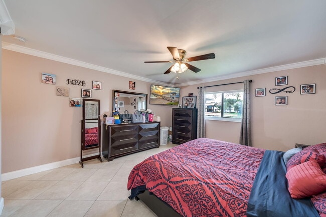 Building Photo - 9603 NW 67th Ct