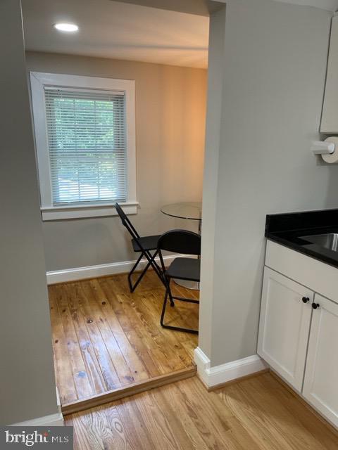 Building Photo - 303 Granville Dr