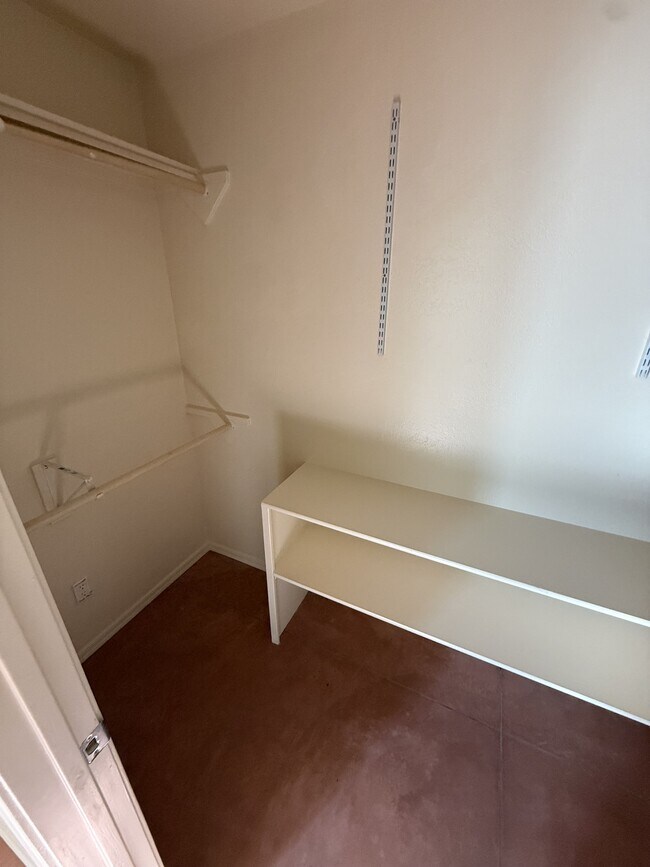 Building Photo - 1489 Church Dr