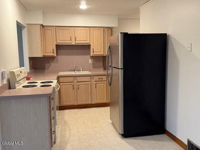 Building Photo - 41 Oakwood Dr