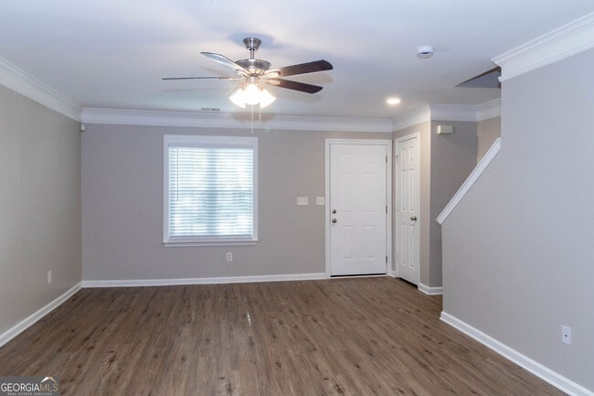 Building Photo - 745 Crestwell Cir