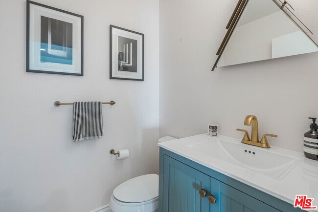 Building Photo - 24 Westwind St