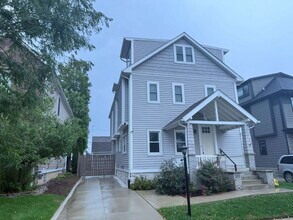 Building Photo - "Stunning 4-Bedroom Birmingham Home with 5 Full Baths, Granite Elegance, and a Finished Basement!"