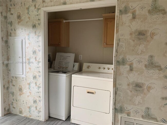 Building Photo - 23029 Watergate Cir