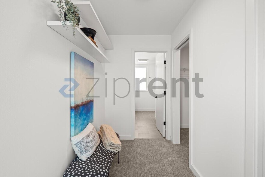 Building Photo - Unit 1755