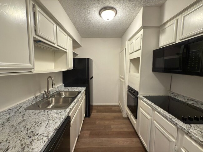 Building Photo - Charming 1 Bedroom Unit in Dallas!