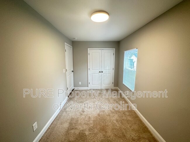 Building Photo - 3345 E Ridge Rd