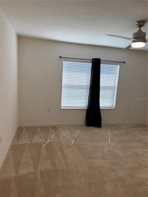 Building Photo - 275 Lake Lucerne Way