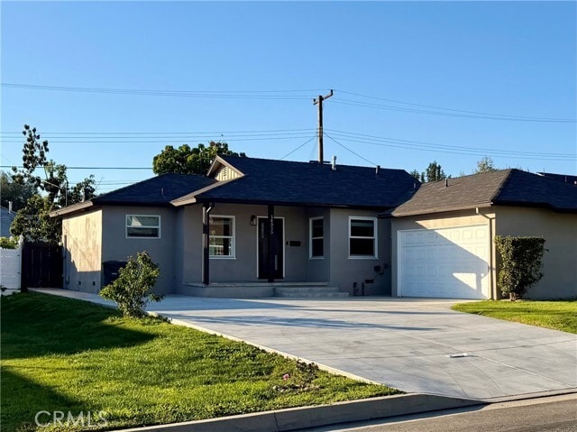 Building Photo - 14515 La Mesa Dr