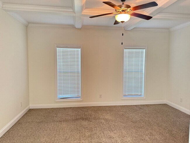 Building Photo - Beautiful 5 Bedroom, 2.5 bath Home in Hickory Wild Subdivision! Lawn care included!