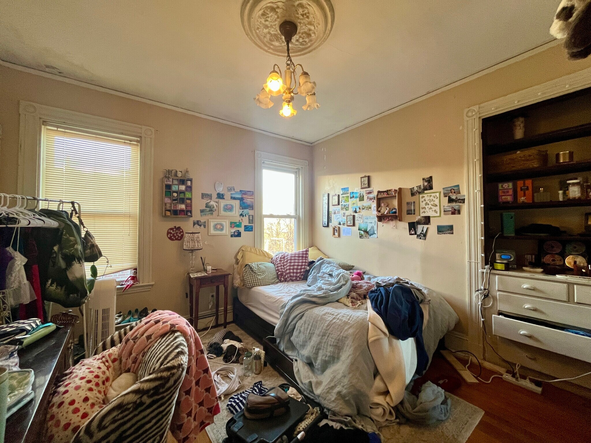 Building Photo - 803 Parker St