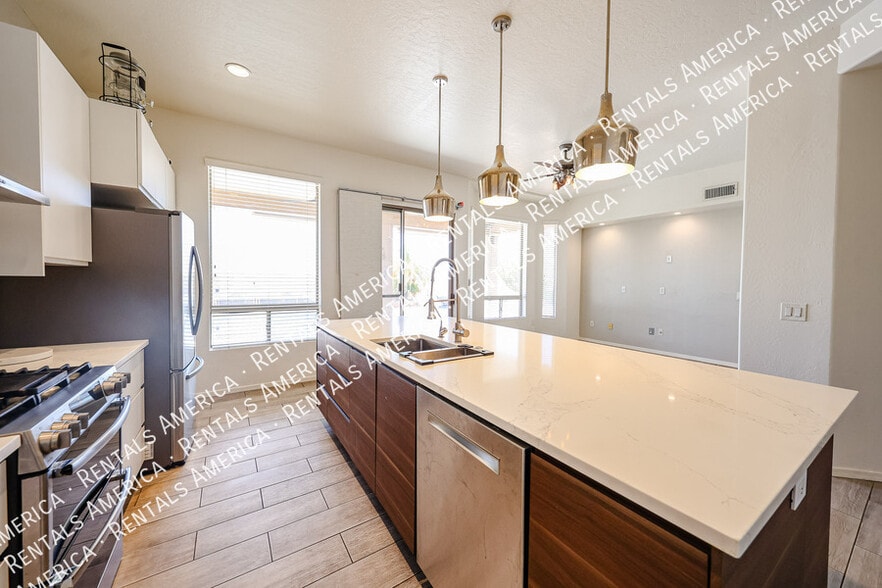 Building Photo - 4154 N Starry Pass Cir
