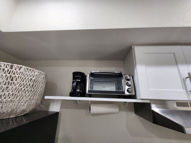 Building Photo - 228 N Soto St