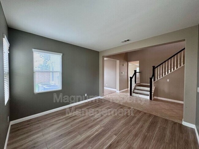 Building Photo - 35889 Wolverine Ln